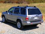 Nissan Pathfinder 2002 года (US)
